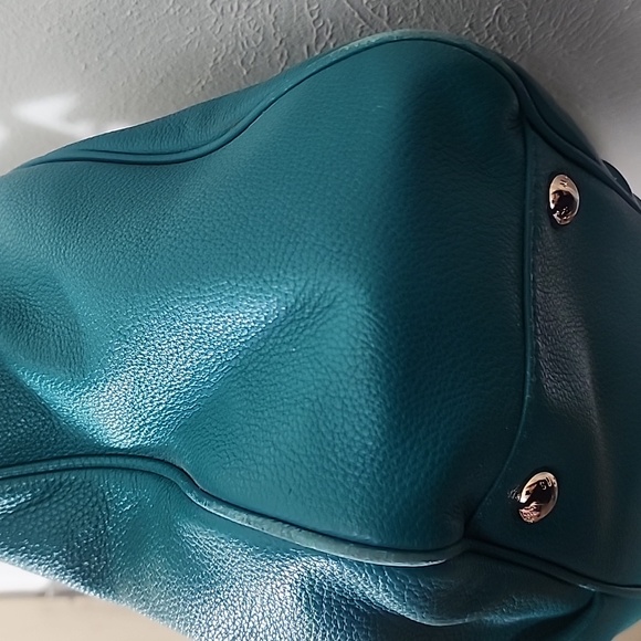 Michael Kors Fulton Hobo shoulder bag in green - Picture 6 of 11